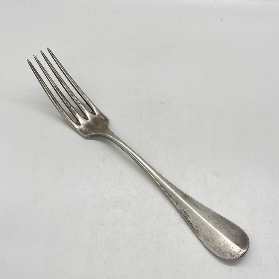 купить Вилка с декором и монограммой "C. L."  на ручке, металл, серебрение, Christofle, Франция, 1877-1886 гг.