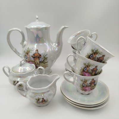 купить Сервиз кофейный "Галантная сцена" на 6 персон (15 предметов), фарфор, деколь, люстр, золочение, Западная Европа, 1970-1990 гг.