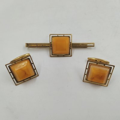 купить Набор винтажный (запонки и зажим для галстука), металл, искусственный янтарь, СССР, 1960-1990 гг.