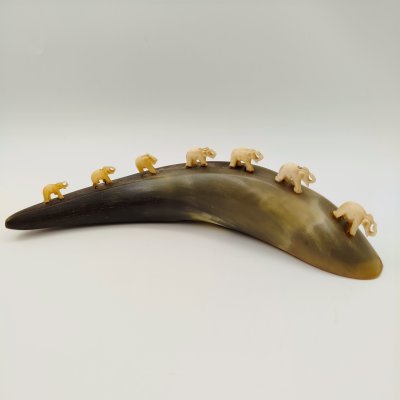 купить Настольный декор "Слоны", рог, кость, резьба, СССР, 1970-1990 гг.