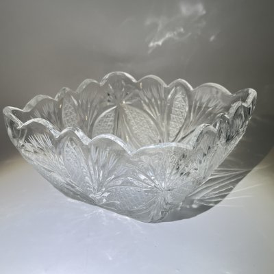 купить Салатник квадратной формы с резным растительным декором, хрусталь, алмазная грань, СССР, 1970-1990 гг.