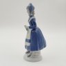 Купить Статуэтка "Девушка в голубом", фарфор, роспись, Западная Европа, 1970-1990 гг.