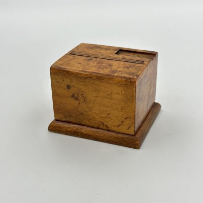 купить Спичечница прямоугольной формы, дерево, капокорень, СССР, 1950-1970 гг.