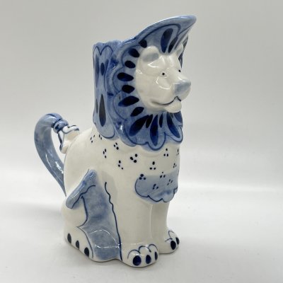 купить Кувшин в виде льва с расписным декором, фарфор, роспись, Объединение «Гжель», СССР, 1972-1985 гг.