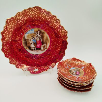 купить Набор из блюда и шести розеток в форме листа, украшенный изображением пасторальной сцены, фарфор, деколь, крытье, золочение, Западная Европа, 1950-1970 гг.