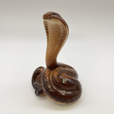 купить Статуэтка "Королевская кобра", автор Сорокин М.А., фарфор, аэрография, Ленинградский фарфоровый завод (ЛФЗ), СССР, 1970-1980 гг.