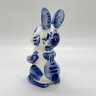 Купить Статуэтка "Зайчик с морковкой", Гжель, фарфор, роспись, Россия, 1991-2010 гг.