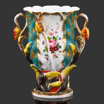 купить Ваза с украшением в виде тюльпанов, фарфор, роспись, фарфор, роспись, Франция, 1870-1890 гг.