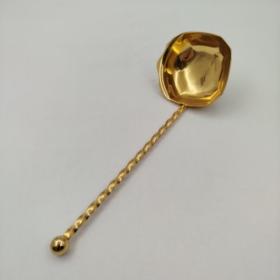 купить Ложка (половник) для соуса с витиеватой ручкой, латунь, Европа, 1970-1990 гг.