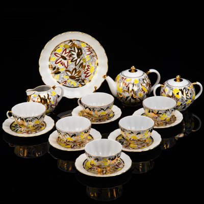 купить Сервиз чайный "Золотые ромашки" на 6 персон (16 предметов), автор формы "Тюльпан" С.Е. Яковлева, автор росписи Л.И. Григорьева, фарфор, деколь, золочение, Ленинградский фарфоровый завод (ЛФЗ), СССР, 1970-1992 гг.