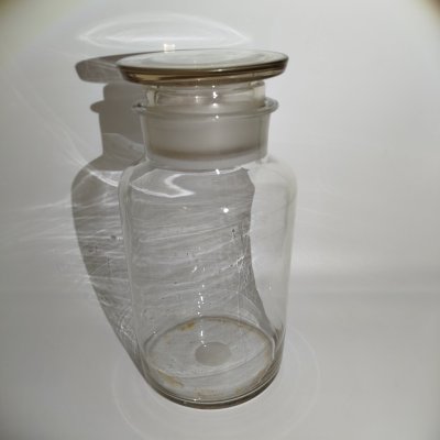 купить Банка с крышкой большого объема (для сыпучих продуктов), стекло, Россия, 1900-1950 гг.