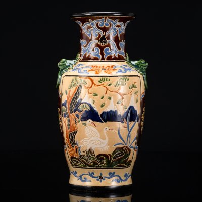 купить Ваза напольная, с изображением журавлей на тулове и львов на ручках, Сайгон, керамика, процарапывание, роспись, Вьетнам, 1950-1980 гг.