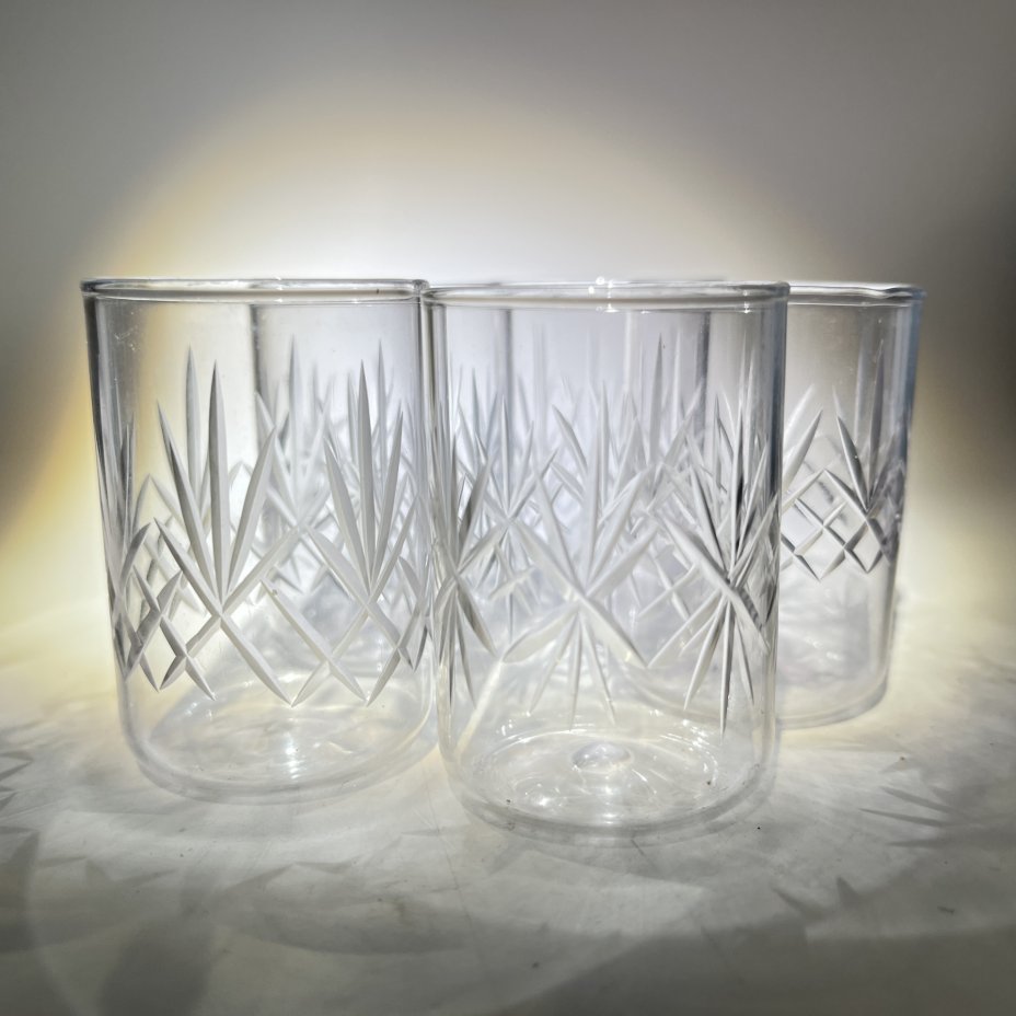 купить Набор из 5 стопок с резным геометрическим декором, стекло, алмазная грань, СССР, 1970-1990 гг.