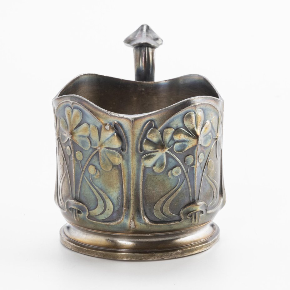 Подстаканник в стиле модерн с декором в виде трехлистного клевера ...