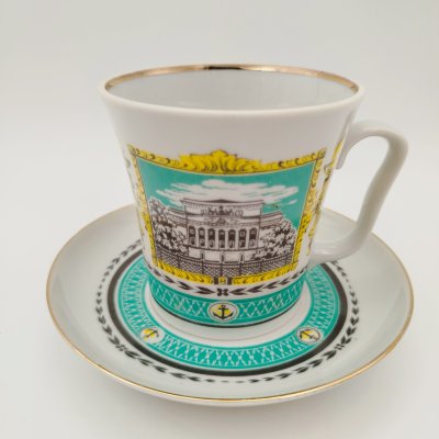 купить Пара чайная "Александринский театр", автор формы "Ленинградский" Криммер Э.М., фарфор, деколь, золочение, Ленинградский фарфоровый завод (ЛФЗ), Россия, 1989-2001 гг.