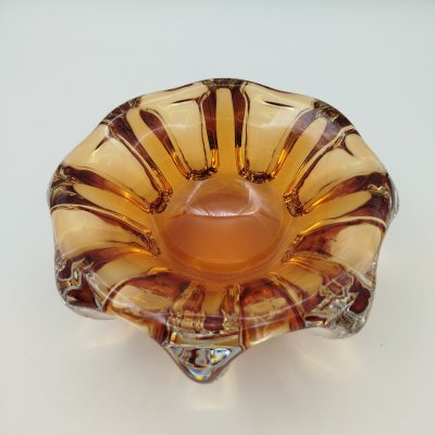 купить Ваза для конфет необычной формы, медовое стекло, Чехия, 1990-2010 гг., стекло, гутная техника, Чехия, 1990-2010 гг.