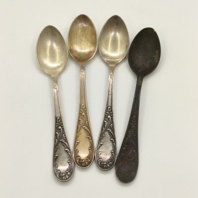 купить Набор из 4-х чайных ложек с растительным декором, мНЦ (медь-никель-цинк), Кольчугинский завод цветных металлов, СССР, 1960-1990 гг.