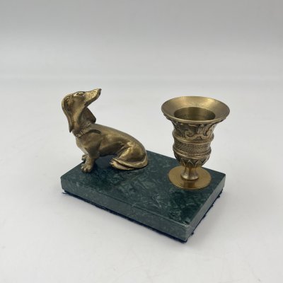 купить Подсвечник настольный "Такса" (на одну свечу), латунь, змеевик, Российская Федерация, 2000-2020 гг.