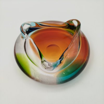 купить Пепельница необычной формы в янтарно-зелёной гамме, цветное стекло, гутная техника, Чехословакия, 1970-1990 гг.