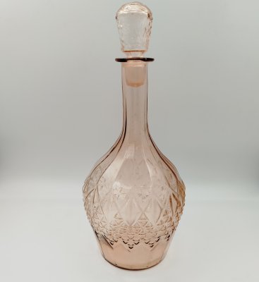 купить Штоф розоватого оттенка с геометрическим декором, стекло, СССР, 1960-1980 гг.