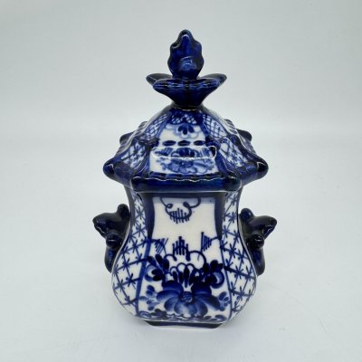 купить Чайница с крышкой и цветочным декором, гжель, фарфор, роспись, Российская Федерация, 1990-2000 гг.