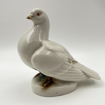 купить Статуэтка "Голубь", фарфор, роспись, золочение, Турыгинский фарфоровый завод артели «Художественная керамика» (Гжель), СССР, 1950-1960 гг.