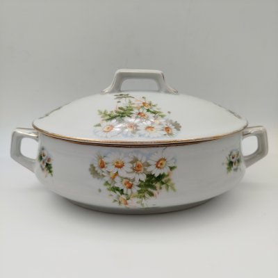 купить Террина (для горячих блюд) с декором в виде ромашек, фарфор, деколь, золочение, СССР, 1920-1940 гг.