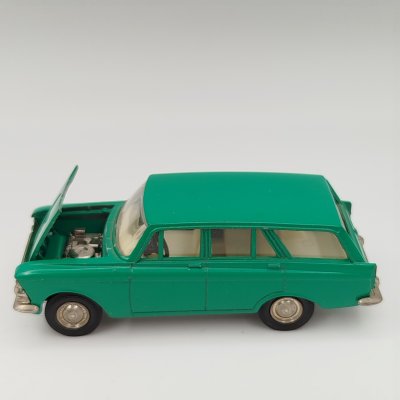 купить Масштабная модель автомобиля "Москвич 427" в зеленом цвете, 1:43, металл, пластик, СССР, 1974-1978 гг.