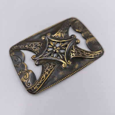 купить Пряжка женская поясная прямоугольной формы с растительным декором, металл, штамповка, Российская империя, 1890-1915 гг.