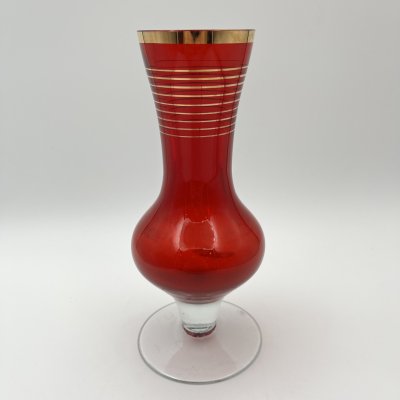 купить Ваза на невысокой ножке, красного цвета, стекло, золочение, СССР, 1960-1990 гг.