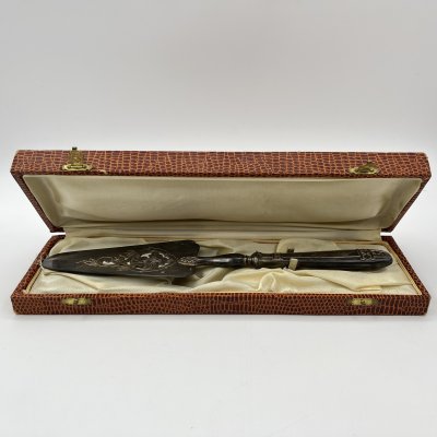 купить Сервировочная лопатка для торта в кофре, металл, серебрение, Западная Европа, 1890-1920 гг.