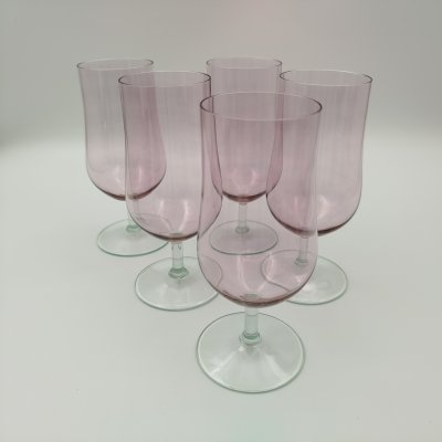 купить Набор бокалов для коктейлей розового цвета на 5 персон, стекло, люстр, Калининский стекольный завод «Тверис», СССР, 1970-1990 гг.