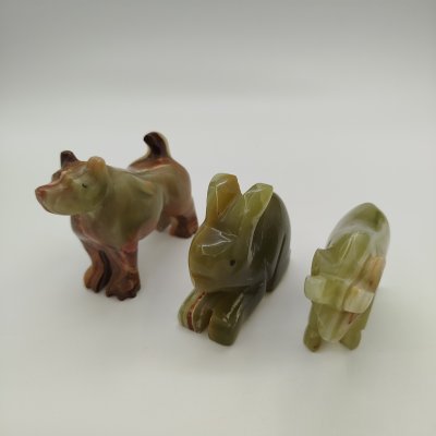 купить Набор из трех статуэток в виде животных китайского гороскопа(кролик, бык, собака), натуральный камень, резьба, Азия, 2000-2010 гг.