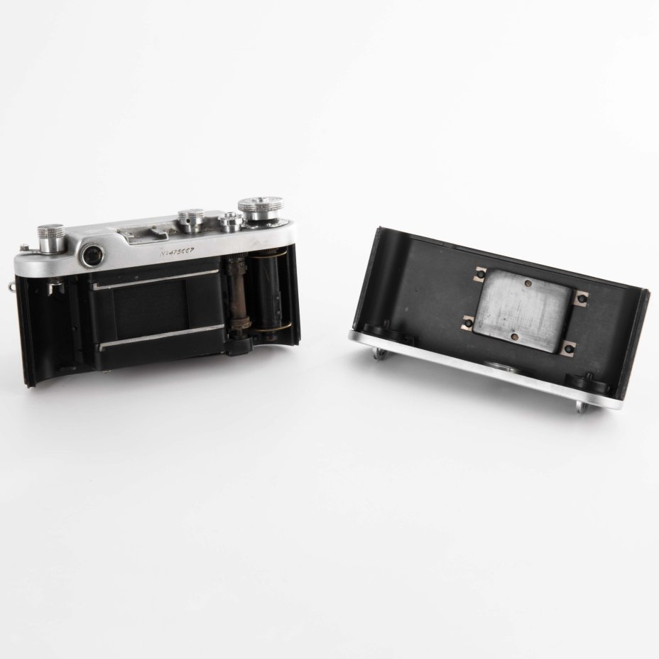 Фотоаппарат "ФЭД-2" с объективом "Индустар-26м" в оригинальном кофре ...