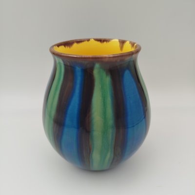 Купить Ваза с полосами зеленого и коричневого оттенков по тулову, фаянс, поливы, Конаковский фаянсовый завод им. М.И. Калинина (ЗиК Конаково), СССР, 1962-1974 гг.