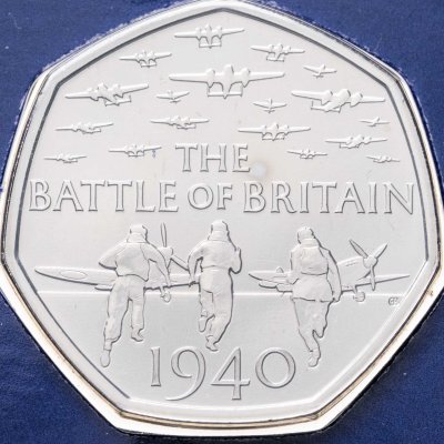 купить Великобритания 50 пенсов 2019 "75 лет Битве за Британию" в коинкарте
