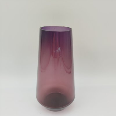 купить Ваза конусообразной формы марганцевого оттенка, стекло, СССР, 1970-1990 гг.