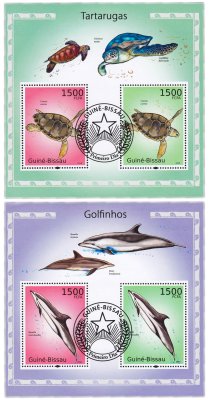 купить Гвинея-Бисау набор марок из 2 квартблоков "Флора и фауна. Дельфины и черепахи"