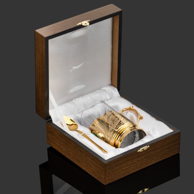 купить Подстаканник, украшенный вставкой из малахита с ложкой и стаканом в подарочной коробке, латунь, малахит, стекло, золочение, Златоуст, Российская Федерация, 2025 г.