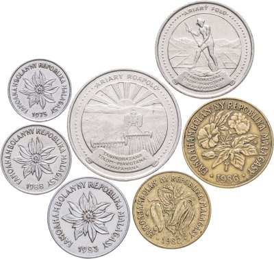 купить Мадагаскар, подборка 7-ми монет 1975-1988 годов из обращения