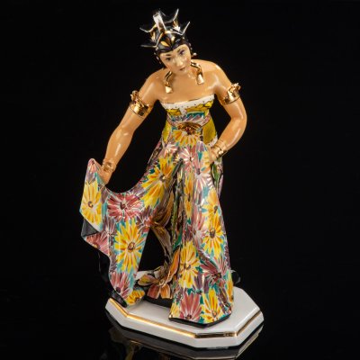 купить Статуэтка "Танцовщица в восточном национальном костюме", фарфор, роспись, золочение, Италия, 1960-1980 гг.