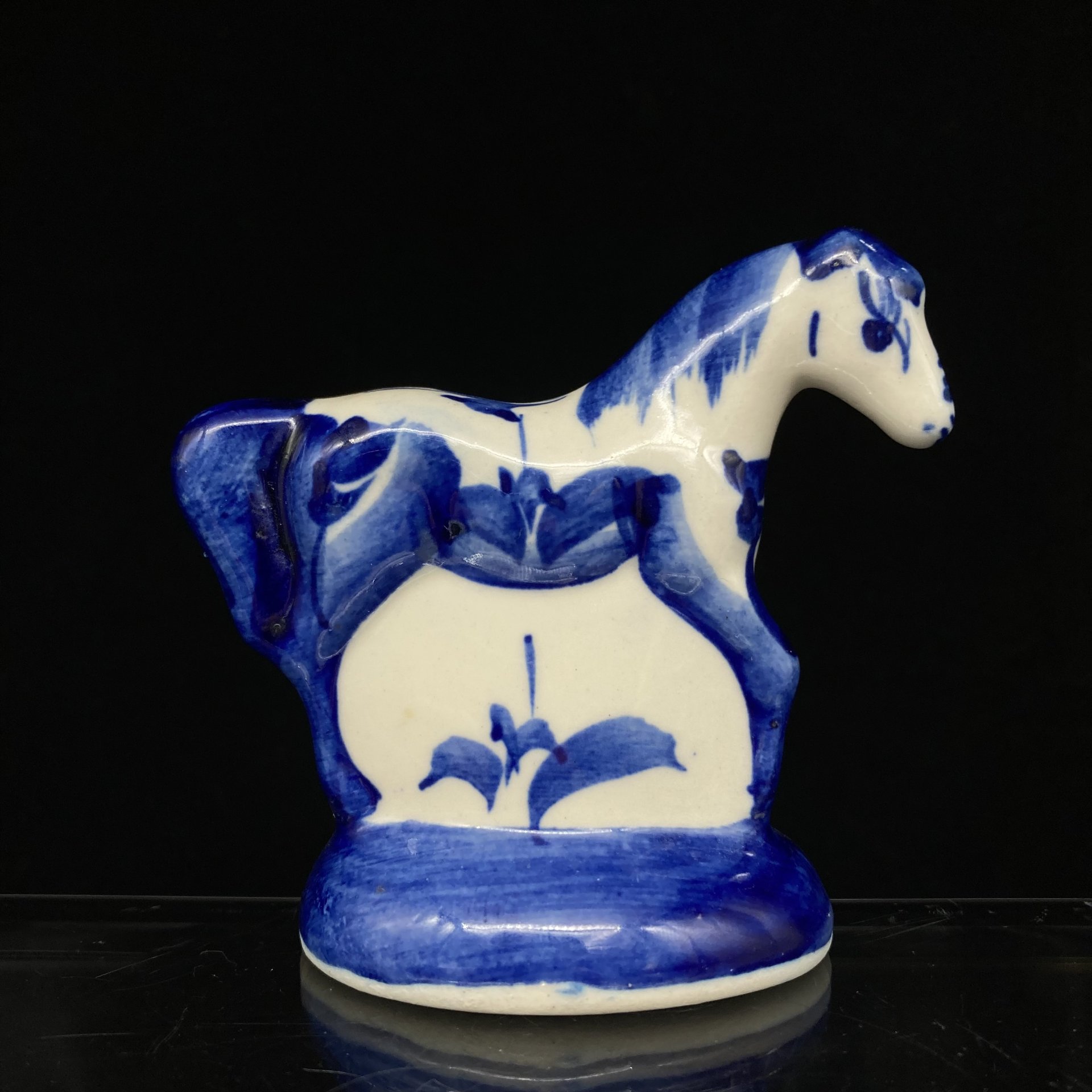 Статуэтка "Лошадь", Гжель, керамика, 1986-2000 гг. стоимостью 1490 руб.