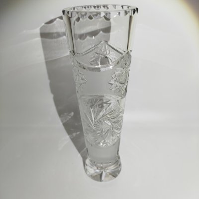 купить Ваза с декором в виде звезд и снежинок, хрусталь, резьба, матирование, Борисовский хрустальный завод им. Ф.Э. Дзержинского, Беларусь, 2000-2020 гг.