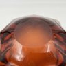 Купить Пепельница/конфетница оригинальной формы янтарного цвета, автор П.И. Зинченко, стекло, гутная техника, Ленинградский завод художественного стекла (ЛЗХС), СССР, 1960-1990 гг.