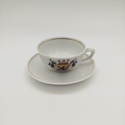 купить Кофейная пара сувенирная, украшенная гербом города Sellin-a-Rugen, фарфор, обводка, деколь с подрисовкой, золочение, ГДР, 1960-1980 гг.