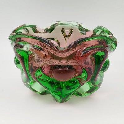 купить Пепельница зеленоватого оттенка с рельефным узором, стекло, гутная техника, Чехословакия, 1970-1990 гг.