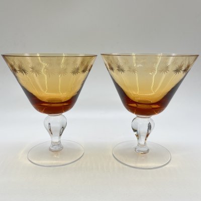 купить Набор из 2-х фужеров (креманок) "Золотая свадьба" янтарного цвета на массивных ножках, автор Рогов Е.И., хрусталь, гравировка, Гусевской хрустальный завод (Гусь-Хрустальный), СССР, 1970-1990 гг.