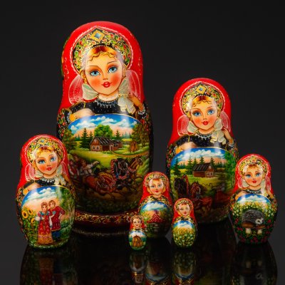 купить Матрешка "Летняя тройка" (7 мест), автор росписи С.А. Лонченкова, дерево, лак, роспись, золочение, Российская Федерация, 2025 г.