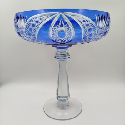 купить Ваза на ножке (фруктовница), украшенная резным декором, стекло, алмазная грань, Дятьковский хрустальный завод, Россия, 1980-2000 гг.