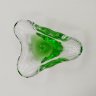 Купить Пепельница треугольной формы, выполненная в зеленом оттенке, цветное стекло, цветное стекло, Чехословакия, 1970-1990 гг.